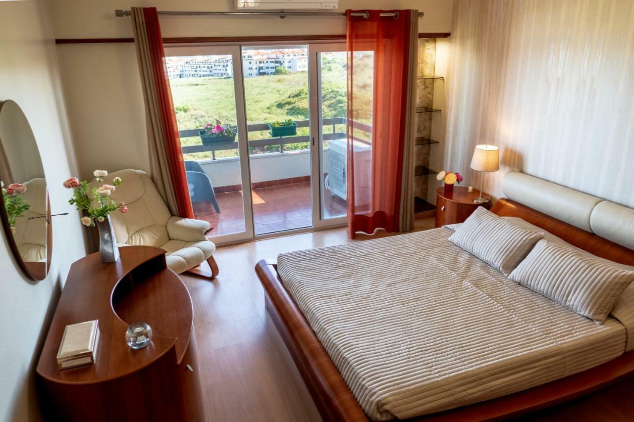 Window To The Sea Apartment Oeiras Exterior photo